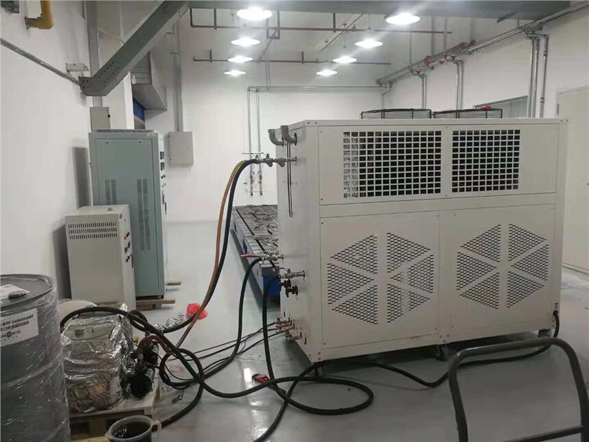 電機(jī)測(cè)試?yán)錈嵋惑w機(jī)，檢測(cè)冷熱一體機(jī)